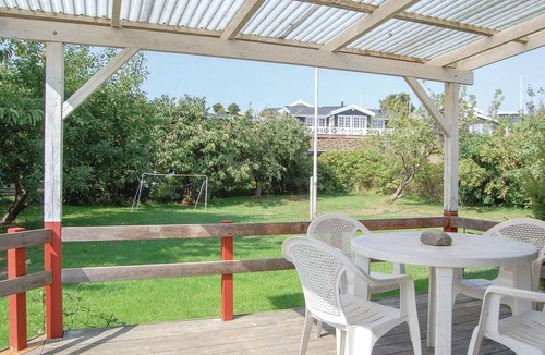 Hejlsminde Strand House | 2 bedroom nice home in Hejls
