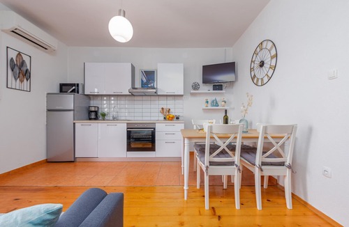 Prizna House | 2 bedroom nice home in Prizna