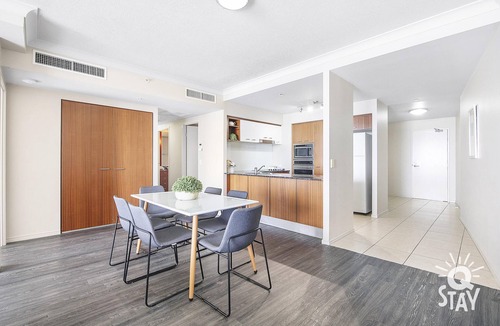 Surfers Paradise Apartment | 2 Bedroom Ocean View unit at Chevron Renaissance