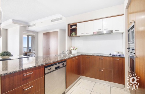 Surfers Paradise Apartment | 2 Bedroom Ocean View unit at Chevron Renaissance