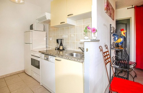 Grospierres House | 2 bedroom pet friendly home in Grospierres