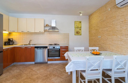 Zastrazisce House | 2 bedroom pet friendly home in Zastrazisce