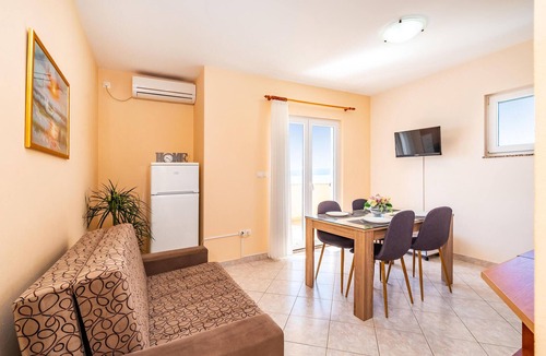 Posedarje Apartment | 2 bedroom pet friendly apartment in Posedarje