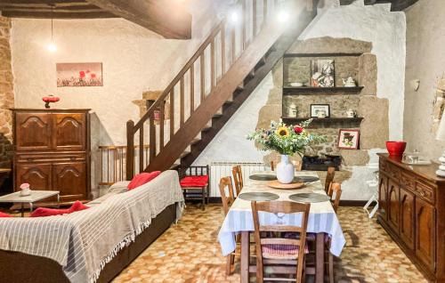 Parigne House | 2 Bedroom Pet Friendly Home In Parigné