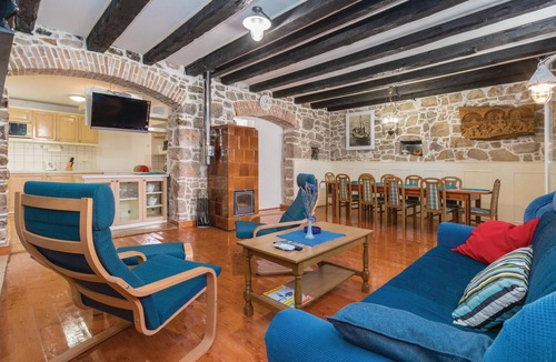 Preko House | 2 bedroom pet friendly home in Preko