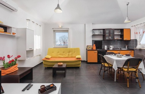 Vodnjan Apartment | 2 bedroom pet friendly apartment in Vodnjan