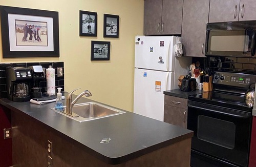 Edray Condo | 2 BEDROOM PLATINUM CORNER SLOPSIDE UNIT