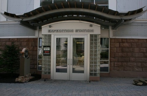 Edray Condo | 2 BEDROOM PLATINUM CORNER SLOPSIDE UNIT
