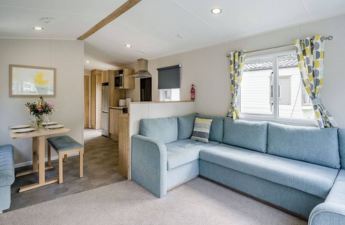 Longridge Ski Chalet | 2 Bedroom platinum unit with decking.