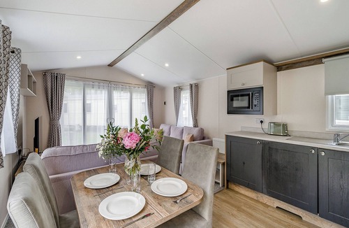 Longridge Ski Chalet | 2 Bedroom platinum unit with decking.