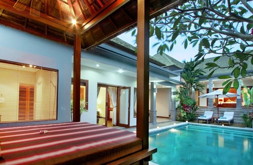 Pererenan Villa | 2 Bedroom Pool Villa near ECHO beach Canggu, Staff service
