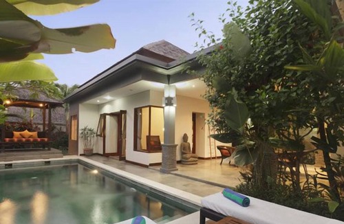 Pererenan Villa | 2 Bedroom Pool Villa near ECHO beach Canggu, Staff service