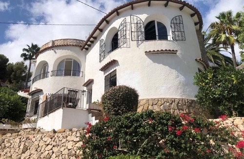 Benissa Coast Apartment | 2 Bedroom Private Apartment, Beautiful Gardens, Private Pool & Air Conditioning