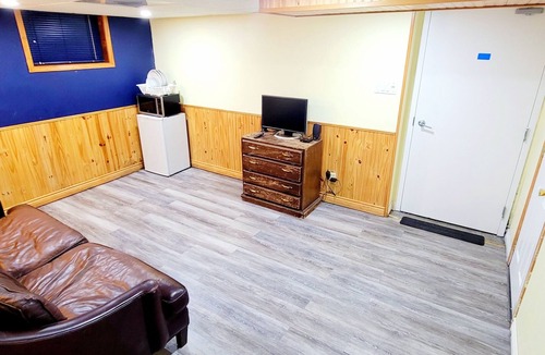 Northeast Mississauga Apartment | 2-Bedroom private basement, Minutes from airport & transit