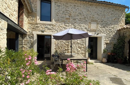 Cavillargues House | 2 Bedroom Private vacation home in Cavillargues