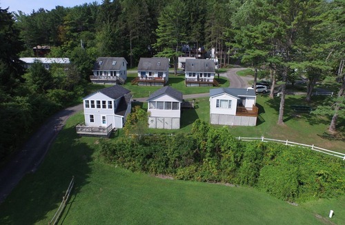 Cooperstown Apartment | 2 Bedroom Railroad layout