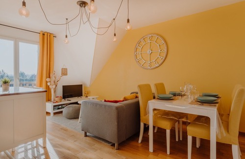 Saint-Arnoult Apartment | 2 bedroom(s) Apartment near Saint-Arnoult