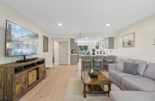 South St. Paul House | 2 Bedroom Saint Paul Home - Long Term Stays!