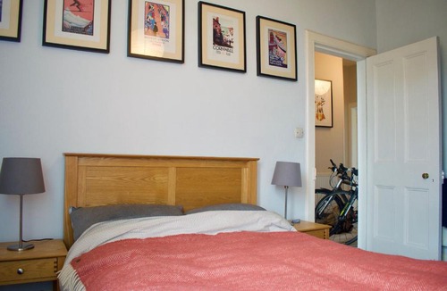 Newhaven Apartment | 2 Bedroom Seaside Flat With Scenic Views