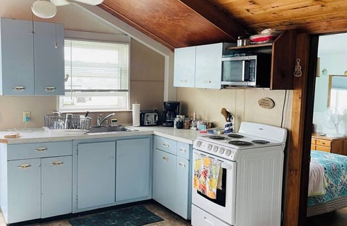 Jerusalem House | 2 Bedroom Seaside Cottage