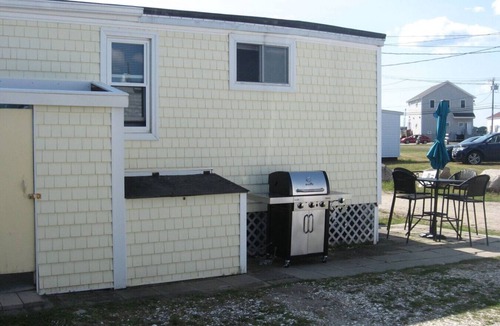 Jerusalem House | 2 Bedroom Seaside Cottage