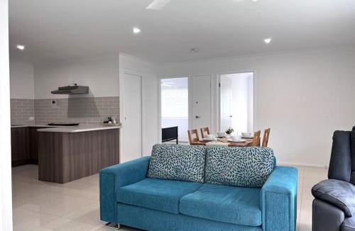 Collingwood Park Apartment | 2 Bedroom Self-Contained Accommodation with Aircon