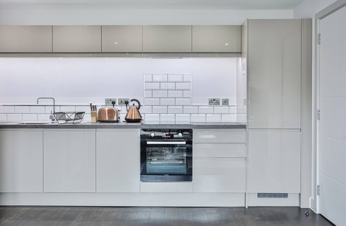 Sheffield City Centre Apartment | 2 Bedroom Self-Contained Flat - 2 beds, 2 baths