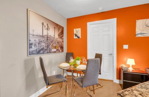 Downtown Mississauga Apartment | 2 bedroom spacious apartment in Mississauga