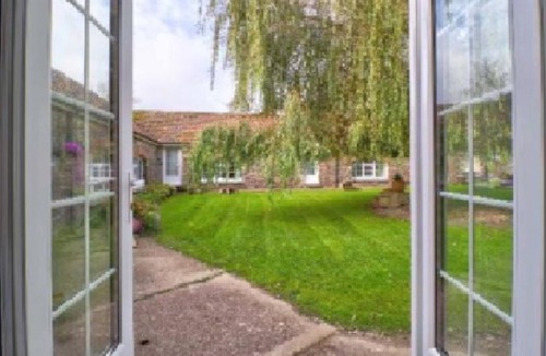 Westleigh Cottage | 2 bedroom stone built cottage.