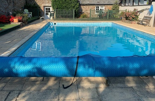 Westleigh Cottage | 2 bedroom stone built cottage.