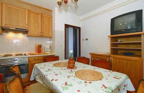 Porec Apartment | 2 bedroom stunning apartment in Porec