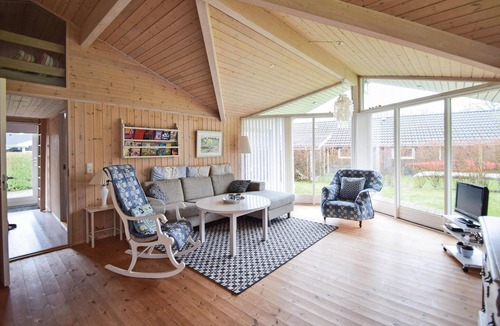 Pøt Strandby House | 2 bedroom stunning home in Juelsminde