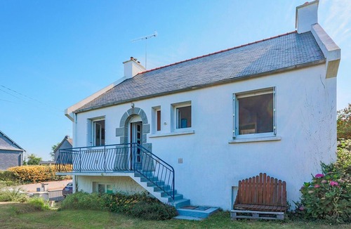 Ploumagoar House | 2 bedroom stunning home in Ploumagoar