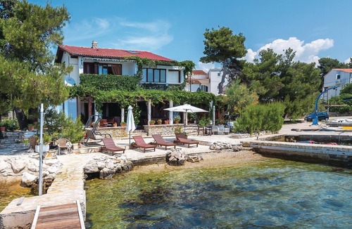 Brodarica House | 2 bedroom stunning home in Brodarica