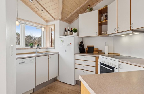Skødshoved Strand House | 2 bedroom stunning home in Knebel