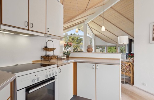 Skødshoved Strand House | 2 bedroom stunning home in Knebel