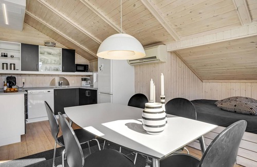 Saksild Strand House | 2 bedroom stunning home in Odder