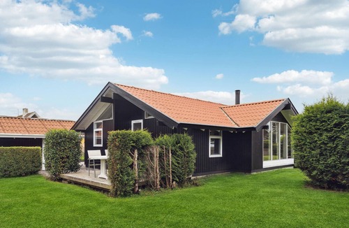 Saksild Strand House | 2 bedroom stunning home in Odder