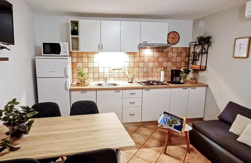 Liznjan House | 2 bedroom stunning home in Sisan