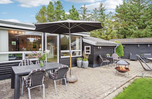 Hou House | 2 bedroom stunning home in Hals