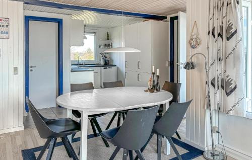 Floutrup House | 2 Bedroom Stunning Home In Roslev