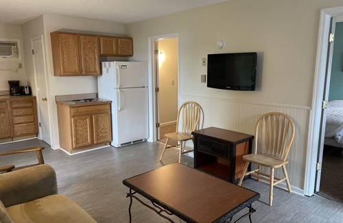Lake George Condo | 2 Bedroom Suite on Lake George