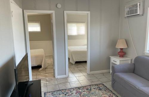 Lake City Apartment | 2 Bedroom Suite with kitchen