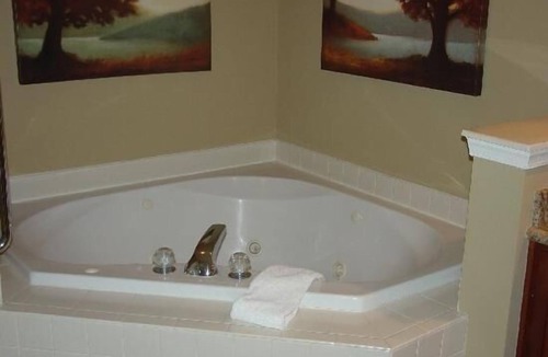 Berkeley Resort | 2 Bedroom unit at Greensprings Resort