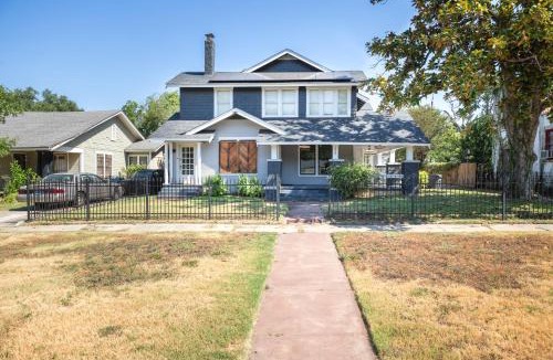 Highland Park House | 2 bedroom unit near downtown