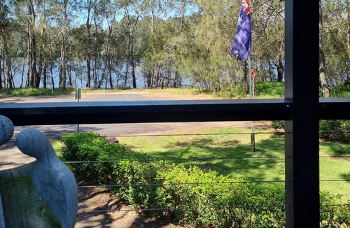 Tacoma South Bed & Breakfast | 2-Bedroom unit overlooking the river