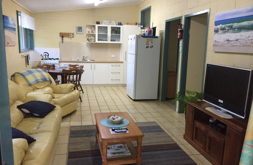 Happy Valley Apartment | 2 bedroom unit that sleeps 4 people