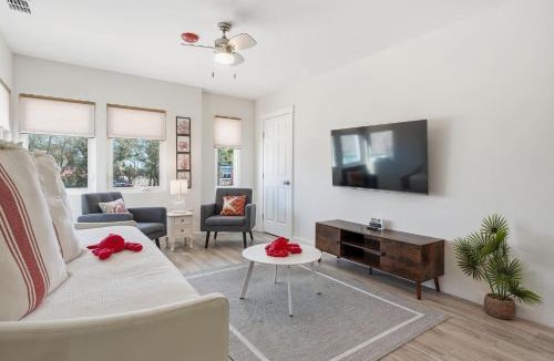 Del Mar Apartment | 2 Bedroom Unit