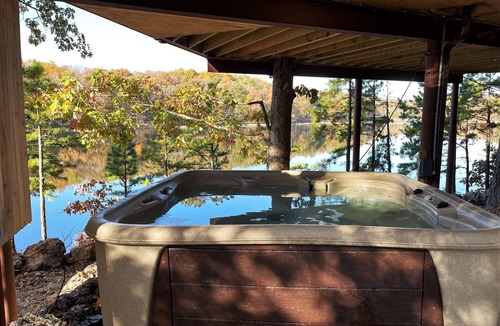 Potosi House | 2-bedroom vacation home near Mark Twain National Forest