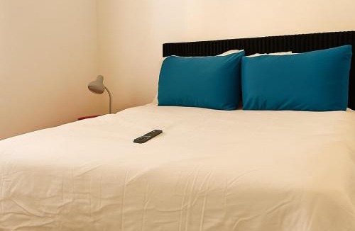 Phoenix Villa | 2 Bedroom Villa, Dog Park, Lake, WiFi, Laundry , Pool